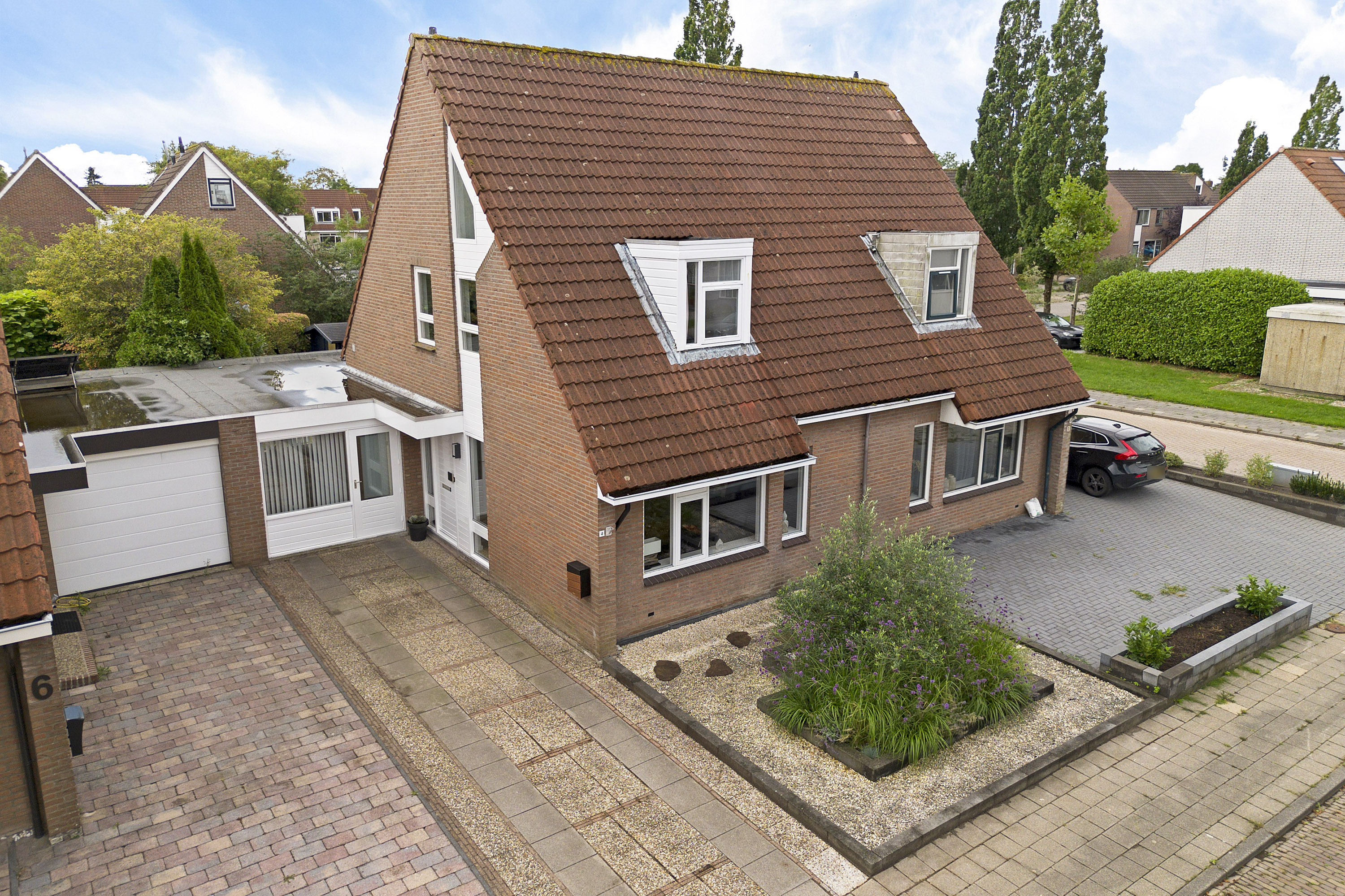 Foto van Pinksterbloem 4, Sneek
